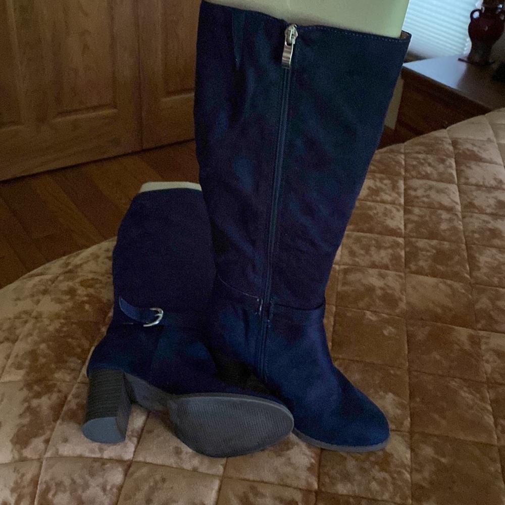 Heeled boots